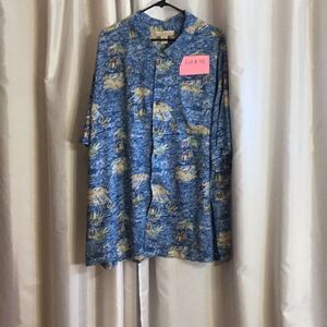 MENS tropical button front shirt in size 2 XL with palm trees